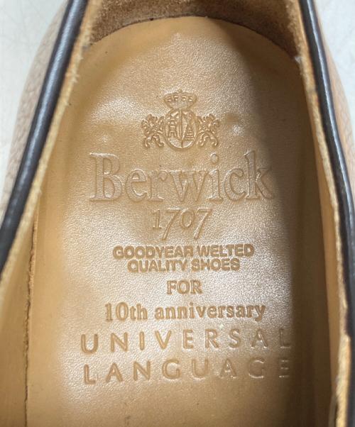berwick（バーウィック）berwick (バーウィック) UNIVERSAL LANGUAGE (ユニバーサルランゲージ) プレーントゥシューズ　67166 3680 ブラウン サイズ:7 1/2の古着・服飾アイテム