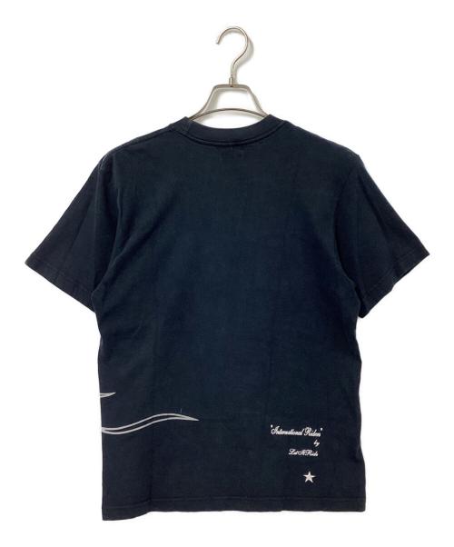 m&m custom performance（エムアンドエム カスタムパフォーマンス）m&m custom performance (エムアンドエム カスタムパフォーマンス) プリントTシャツ ネイビー サイズ:－の古着・服飾アイテム