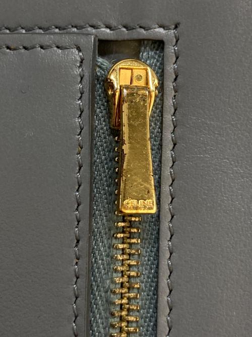 CELINE（セリーヌ）CELINE (セリーヌ) ラージストラップウォレット グレーの古着・服飾アイテム