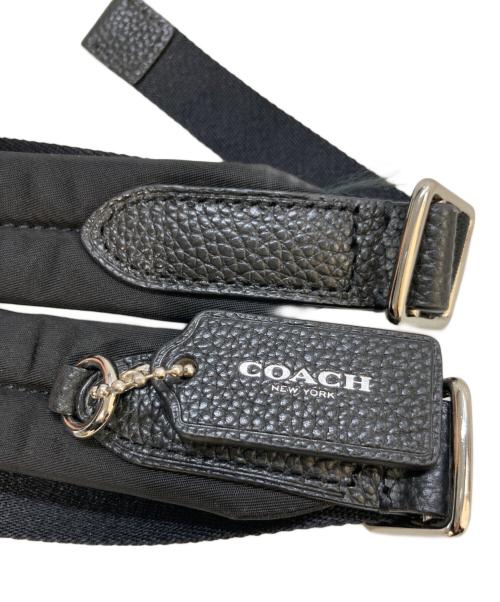 COACH（コーチ）COACH (コーチ) フラワー ドッグミニリュック ブラックの古着・服飾アイテム