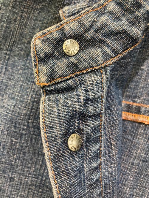 Vivienne Westwood（ヴィヴィアンウエストウッド）Vivienne Westwood (ヴィヴィアンウエストウッド) ANGLOMANIA デニムジャケット　358-49024 ブルー サイズ:46の古着・服飾アイテム