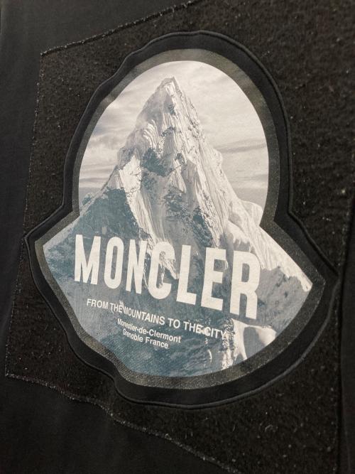 MONCLER（モンクレール）MONCLER (モンクレール) ロゴクルーネックスウェット　F20918G78110 ブラック サイズ:Mの古着・服飾アイテム