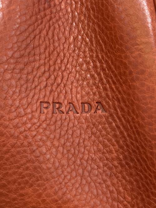PRADA（プラダ）PRADA (プラダ) ホーボーワンショルダーバッグ ブラウンの古着・服飾アイテム