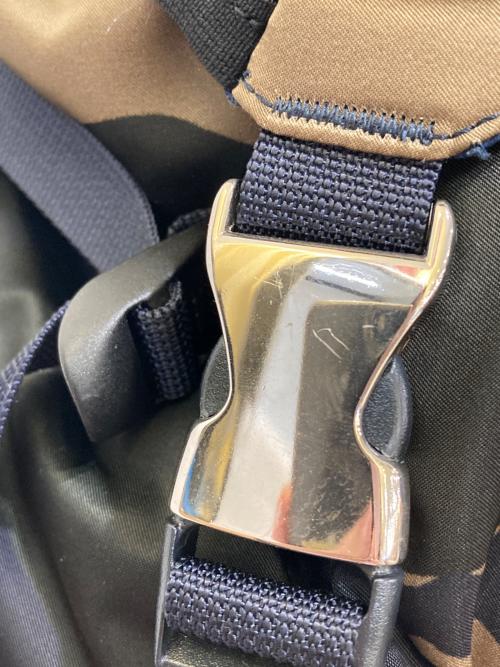 PORTER（ポーター）PORTER (ポーター) COUNTER SHADE BACKPACK　381-05116 カーキ×ネイビーの古着・服飾アイテム