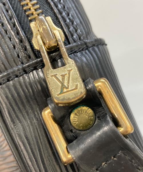 LOUIS VUITTON（ルイ ヴィトン）LOUIS VUITTON (ルイ ヴィトン) エピ ダヌーブ ショルダーバッグ　M45632 ブラックの古着・服飾アイテム