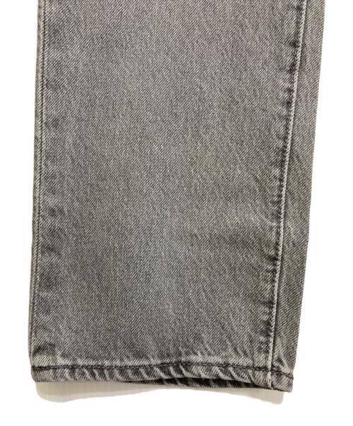 LEVI'S（リーバイス）LEVI'S (リーバイス) 501S スキニーデニムパンツ グレー サイズ:W33 未使用品の古着・服飾アイテム