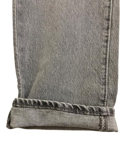 LEVI'S（リーバイス）LEVI'S (リーバイス) 501S スキニーデニムパンツ グレー サイズ:W33 未使用品の古着・服飾アイテム