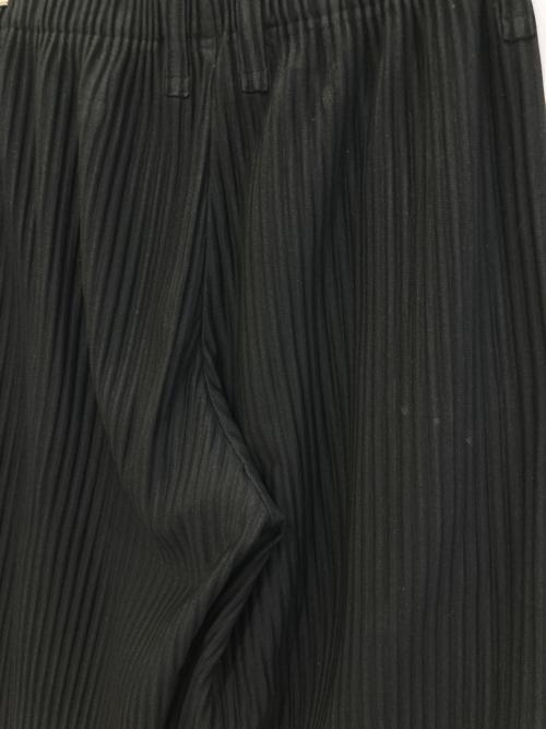 HOMME PLISSE ISSEY MIYAKE（オム プリッセ イッセイ ミヤケ）HOMME PLISSE ISSEY MIYAKE (オム プリッセ イッセイ ミヤケ) TAILORED PLEATS PANTS ブラック サイズ:1の古着・服飾アイテム