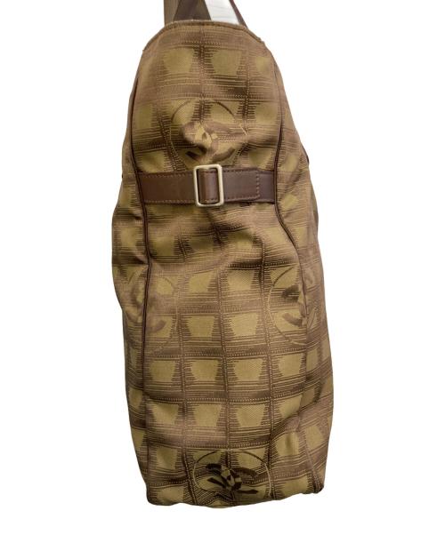 CHANEL（シャネル）CHANEL (シャネル) トラベルライントートバッグ ベージュの古着・服飾アイテム