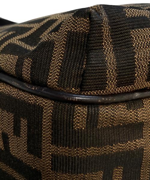 FENDI（フェンディ）FENDI (フェンディ) ズッカ柄 トートバッグ　8BH156 ブラウンの古着・服飾アイテム