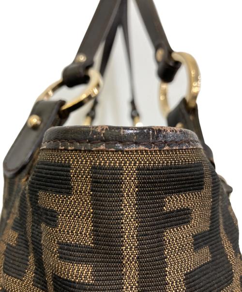 FENDI（フェンディ）FENDI (フェンディ) ズッカ柄 トートバッグ　8BH156 ブラウンの古着・服飾アイテム