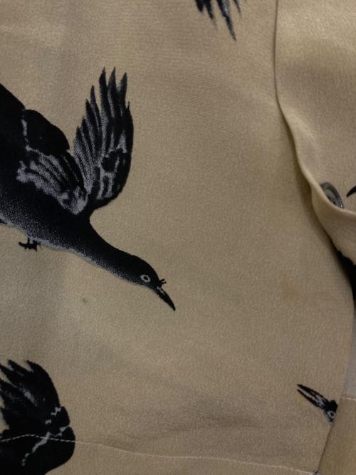 UNUSED（アンユーズド）UNUSED (アンユーズド) NIPOALOHA (二ポアロハ) JAKUCHUU KARI SHIRT ベージュ サイズ:2の古着・服飾アイテム