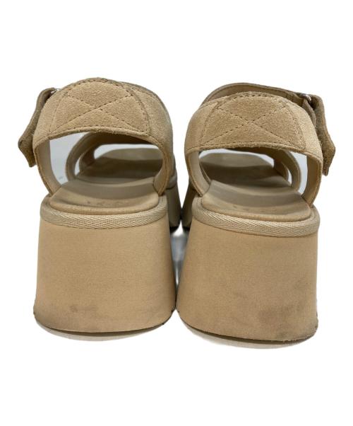 UGG（アグ）UGG (アグ) W NEW HEIGHTS ANKLE STRAP　FD1124L ベージュ サイズ:24の古着・服飾アイテム