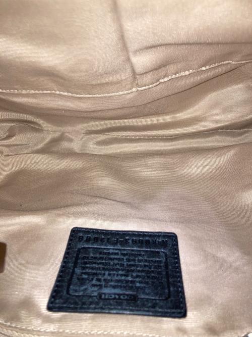 COACH（コーチ）COACH (コーチ) ハンプトンズ ホーボーワンショルダーバッグ　13088 ブラックの古着・服飾アイテム