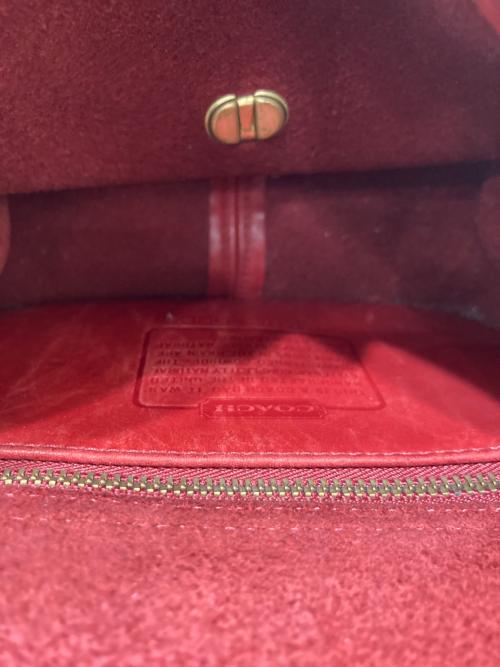 COACH（コーチ）COACH (コーチ) レザーショルダーバッグ　9965 レッドの古着・服飾アイテム