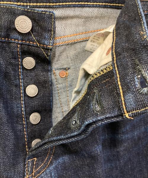 MOMOTARO JEANS（桃太郎ジーンズ）MOMOTARO JEANS (桃太郎ジーンズ) 出陣（しゅつじん）タイトストレートデニムパンツ インディゴ サイズ:W30の古着・服飾アイテム