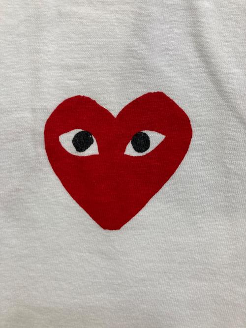NIKE（ナイキ）NIKE (ナイキ) PLAY COMME des GARCONS (プレイコムデギャルソン) プリントロゴＴシャツ ホワイト サイズ:Mの古着・服飾アイテム