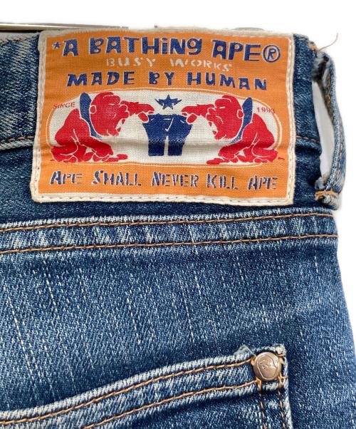 A BATHING APE（アベイシングエイプ）A BATHING APE (アベイシングエイプ) デニムパンツ インディゴ サイズ:Mの古着・服飾アイテム