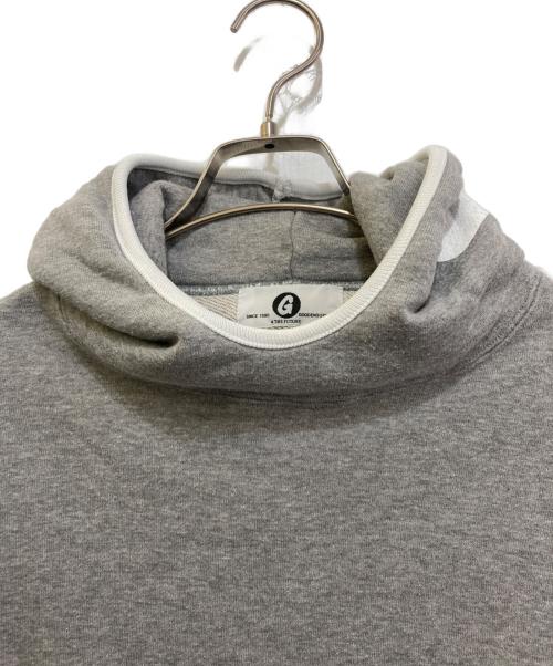 GOODENOUGH（グッドイナフ）GOODENOUGH (グッドイナフ) プルオーバーパーカー グレー サイズ:Mの古着・服飾アイテム