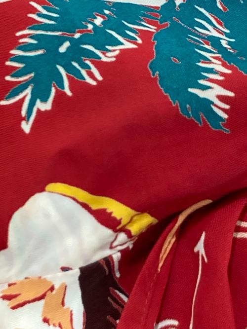 Sun Surf（サンサーフ）Sun Surf (サンサーフ) レーヨンアロハシャツ レッド サイズ:Lの古着・服飾アイテム