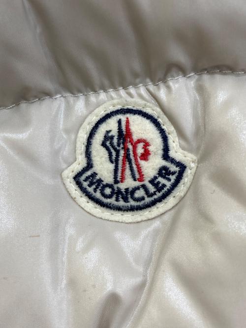 MONCLER（モンクレール）MONCLER (モンクレール) TIB ダウンベスト アイボリー サイズ:3の古着・服飾アイテム