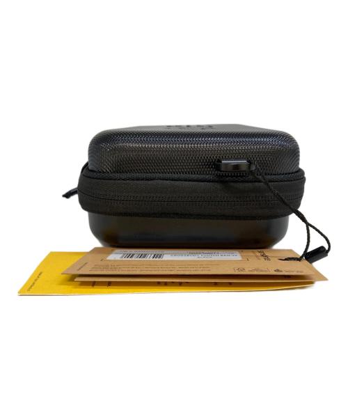 NEW BALANCE（ニューバランス）NEW BALANCE (ニューバランス) Samsonite (サムソナイト) クロスボディクラッチバッグV2 ブラック 未使用品の古着・服飾アイテム
