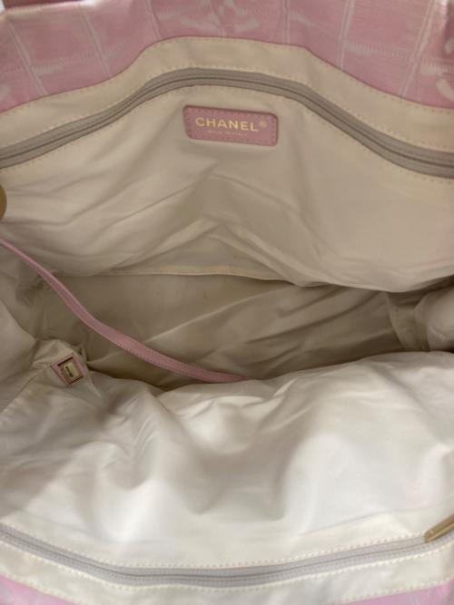 CHANEL（シャネル）CHANEL (シャネル) ニュートラベルラインMM/トートバッグ ピンクの古着・服飾アイテム