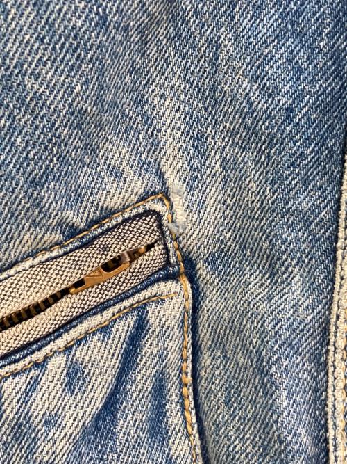 GUESS（ゲス）GUESS (ゲス) 切替デニムジャケット インディゴ サイズ:Lの古着・服飾アイテム