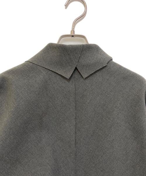 ISSEY MIYAKE（イッセイミヤケ）ISSEY MIYAKE (イッセイミヤケ) 切替ボンディングテーラードジャケット　IM54FD501 カーキ サイズ:1の古着・服飾アイテム