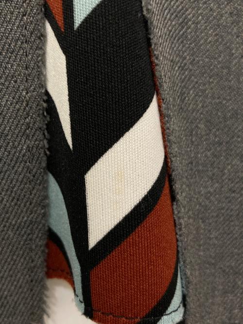 ISSEY MIYAKE（イッセイミヤケ）ISSEY MIYAKE (イッセイミヤケ) 切替ボンディングテーラードジャケット　IM54FD501 カーキ サイズ:1の古着・服飾アイテム