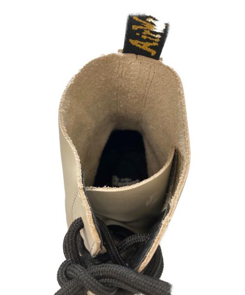 Dr.Martens（ドクターマーチン）Dr.Martens (ドクターマーチン) AUDRICK8ホールブーツ グレー サイズ:UK6の古着・服飾アイテム