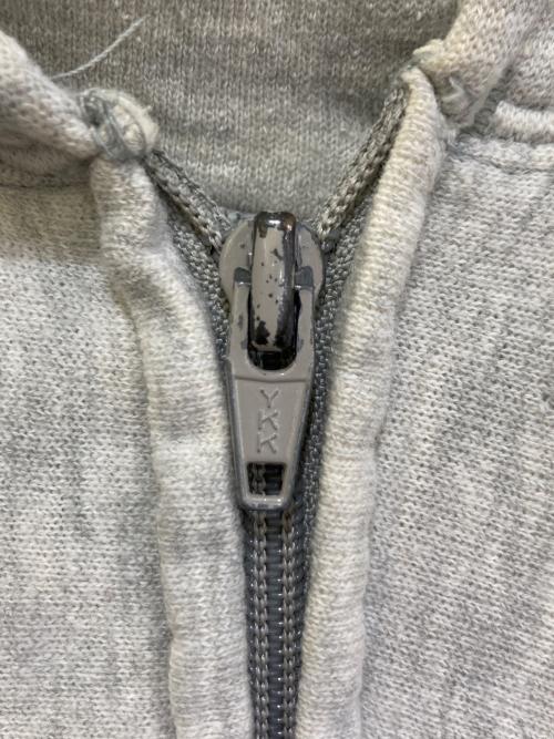 Champion（チャンピオン）Champion (チャンピオン) ARMYプリントパーカー グレー サイズ:Mの古着・服飾アイテム