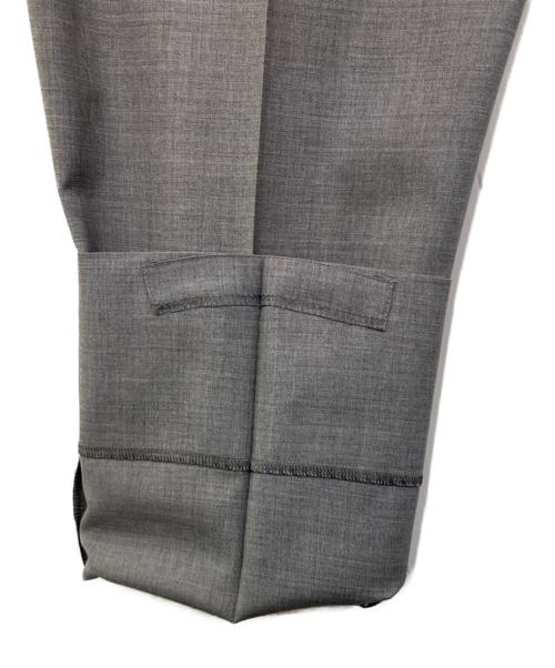 INCOTEX（インコテックス）INCOTEX (インコテックス) SLIM FIT SUPER100'sウールトロピカルソリッド1プリーツテーパードパンツ グレー サイズ:50の古着・服飾アイテム