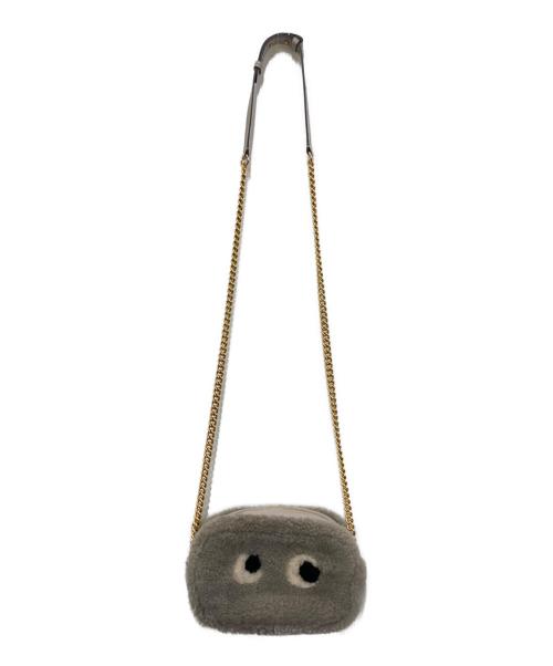 ANYA HINDMARCH（アニヤ・ハインドマーチ）ANYA HINDMARCH (アニヤ・ハインドマーチ) Cross Body Eyes in Shearling with Eco Leather グレーの古着・服飾アイテム