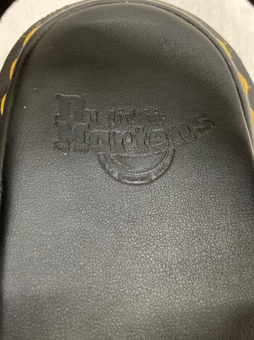 Dr.Martens（ドクターマーチン）Dr.Martens (ドクターマーチン) GRYPHON QUAD バックル サンダル　AW036 CK11U ブラック サイズ:UK7の古着・服飾アイテム