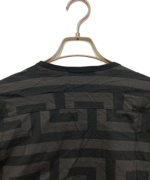 Vivienne Westwood man（ヴィヴィアン ウェストウッド マン）Vivienne Westwood man (ヴィヴィアン ウェストウッド マン) ロゴパッチＴシャツ ブラック サイズ:Ｆの古着・服飾アイテム