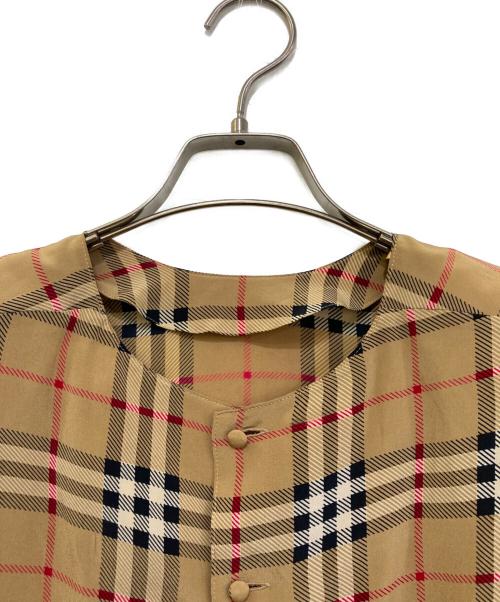 Burberry's（バーバリーズ）Burberry's (バーバリーズ) ノーカラーシルクシャツ ベージュ サイズ:9の古着・服飾アイテム