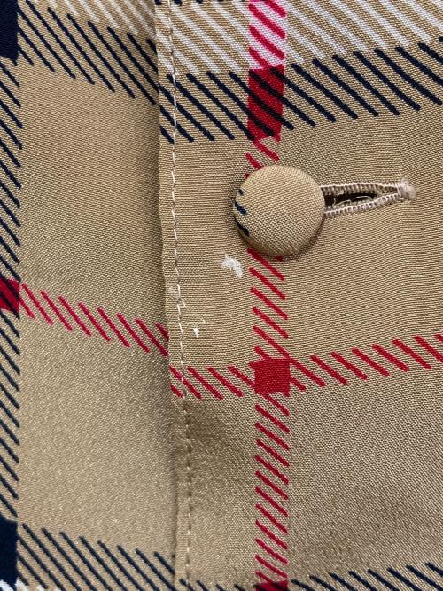 Burberry's（バーバリーズ）Burberry's (バーバリーズ) ノーカラーシルクシャツ ベージュ サイズ:9の古着・服飾アイテム