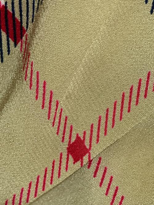 Burberry's（バーバリーズ）Burberry's (バーバリーズ) ノーカラーシルクシャツ ベージュ サイズ:9の古着・服飾アイテム