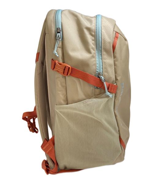 Patagonia（パタゴニア）Patagonia (パタゴニア) レフュジオ・デイパック 26L　47913　 ベージュの古着・服飾アイテム