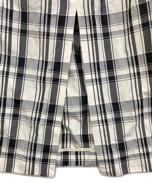 LE PHIL（ル フィル）LE PHIL (ル フィル) メモリータフタチェックスカート ブラックの古着・服飾アイテム