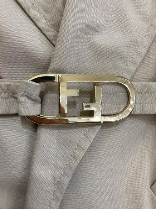 FENDI（フェンディ）FENDI (フェンディ) ロゴバックル トレンチコート ベージュ サイズ:36の古着・服飾アイテム