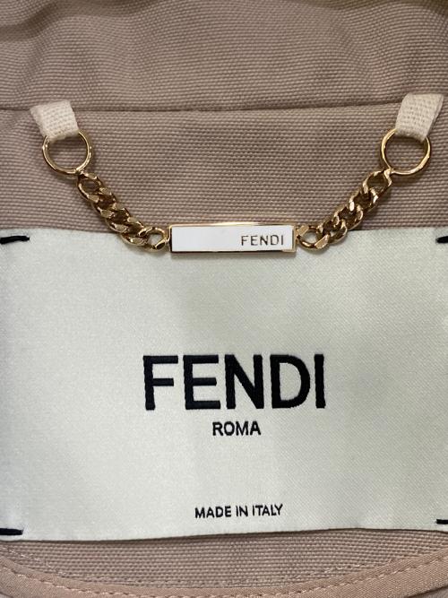FENDI（フェンディ）FENDI (フェンディ) ロゴバックル トレンチコート ベージュ サイズ:36の古着・服飾アイテム
