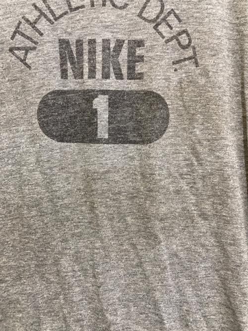 NIKE（ナイキ）NIKE (ナイキ) プリントTシャツ グレー サイズ:Lの古着・服飾アイテム