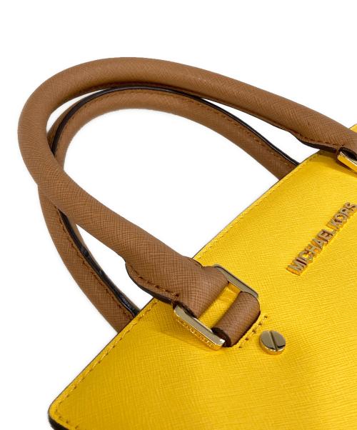 MICHAEL KORS（マイケルコース）MICHAEL KORS (マイケルコース) 2WAYバッグ イエローの古着・服飾アイテム