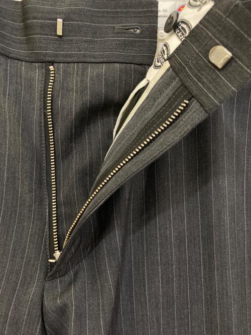 Dickies（ディッキーズ）Dickies (ディッキーズ) BEAUTY&YOUTH (ビューティーアンドユース) 別注PIN STRIPE 9/10 LENGTH PANTS グレー サイズ:Mの古着・服飾アイテム