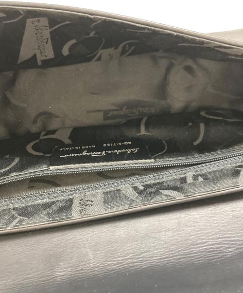 Salvatore Ferragamo（サルヴァトーレ フェラガモ）Salvatore Ferragamo (サルヴァトーレ フェラガモ) ガンチーニハンドバッグ ブラックの古着・服飾アイテム