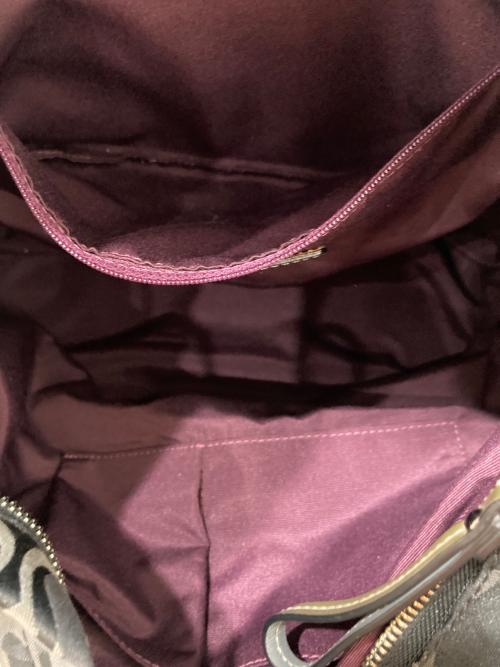 COACH（コーチ）COACH (コーチ) シグネチャーハンドバッグ ブラックの古着・服飾アイテム