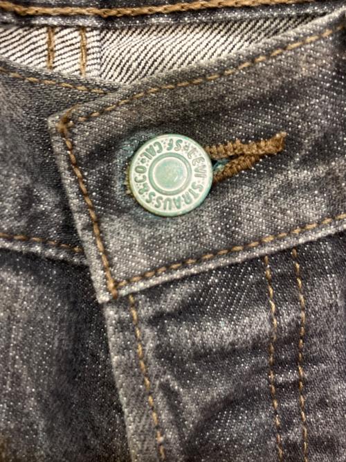LEVI'S（リーバイス）LEVI'S (リーバイス) 501 デニムパンツ ブラック サイズ:W30 L32の古着・服飾アイテム