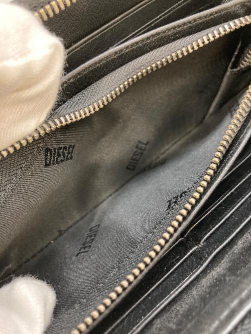 DIESEL（ディーゼル）DIESEL (ディーゼル) ラウンドファスナー財布 ブラックの古着・服飾アイテム